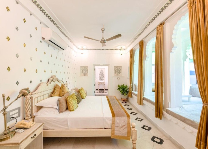 Double Suite with lake view
