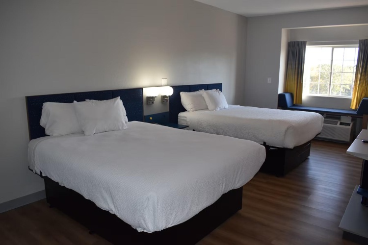 Accessible Quadruple room