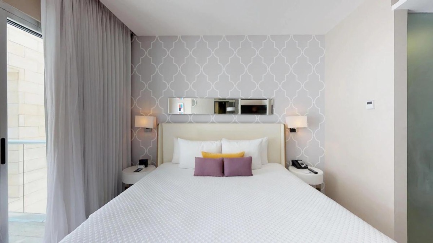 1 Bedroom Double Residence