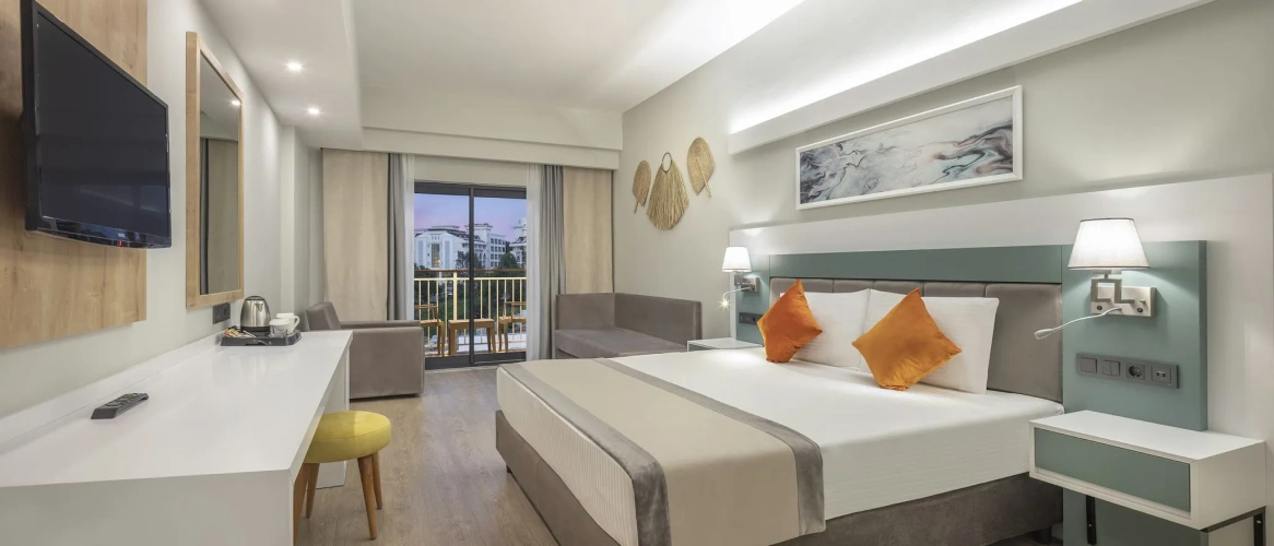 Superior Double room with pool view