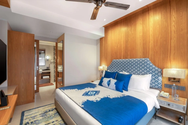 Astor Double Suite with balcony and with city view