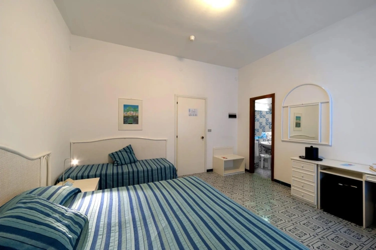 Comfort Double room with partial sea view