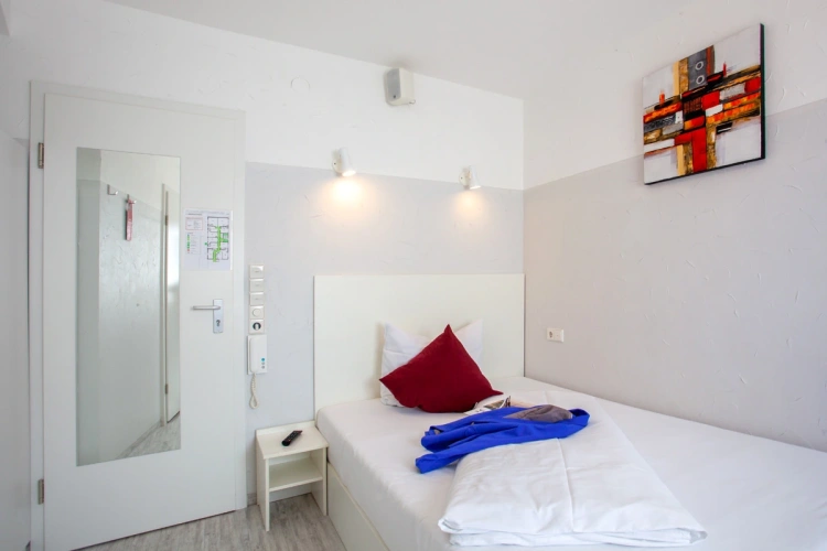 Micro Single room