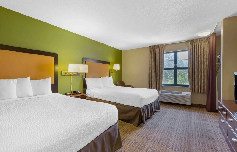 Quadruple (2 double beds) Studio Suite