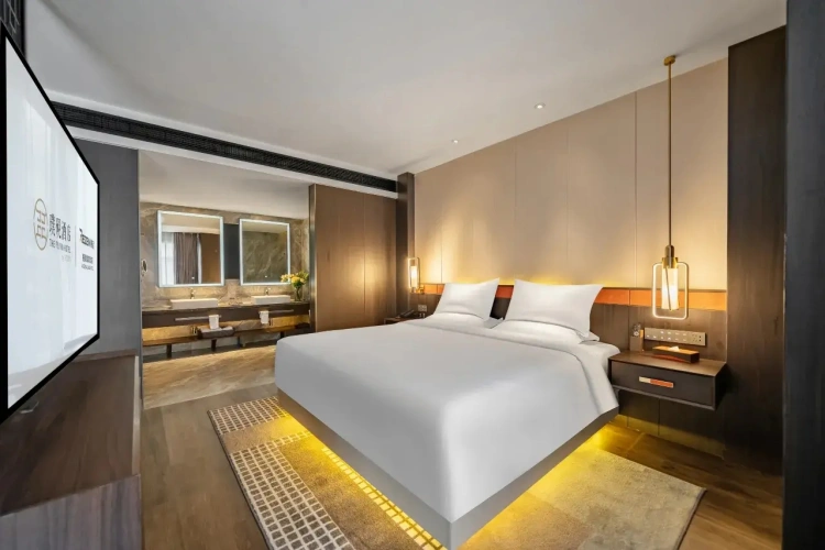 Quadruple Family Suite