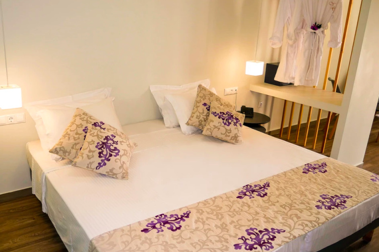 Deluxe Double Open Plan Suite