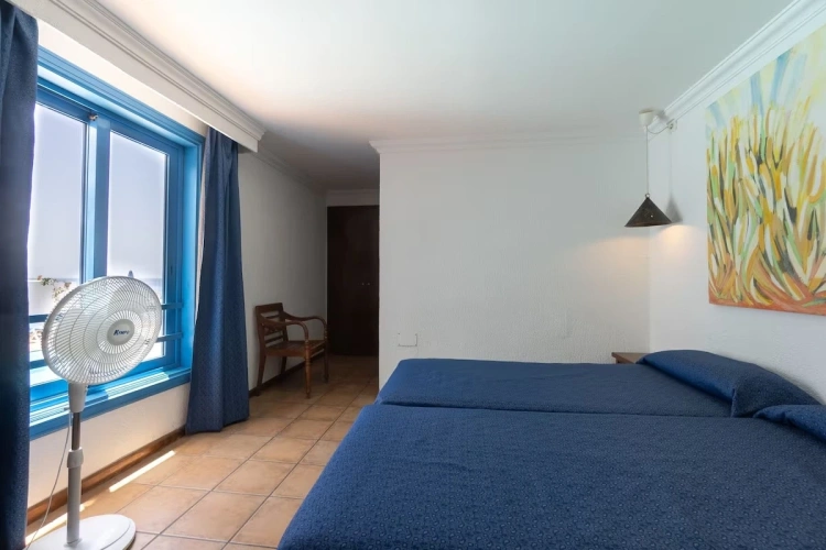Twin Studio with pool view