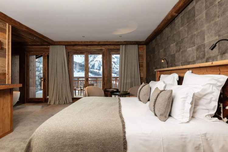 M Lodge & Spa