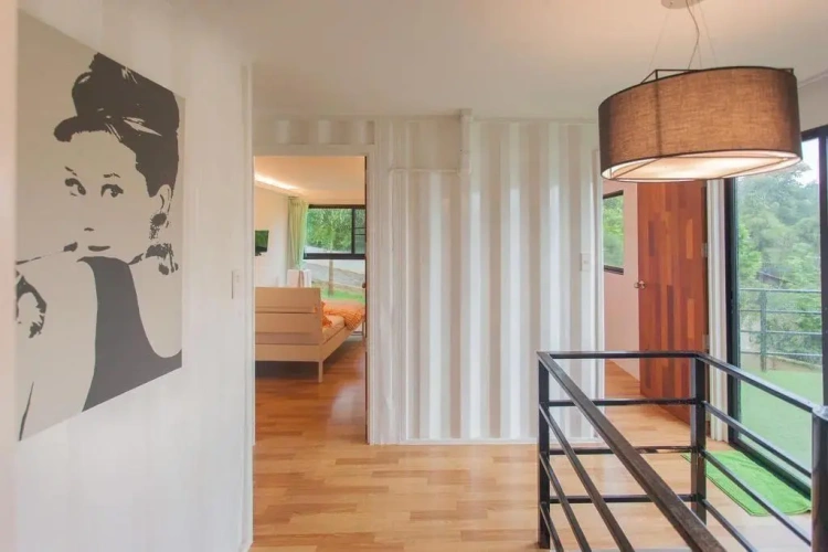 4 Bedrooms Sea Villa
