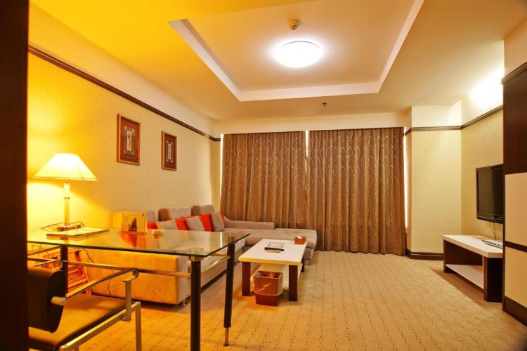 Luxury Twin Suite
