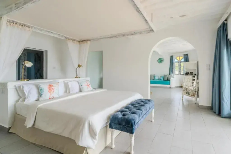 Chale Island Resort