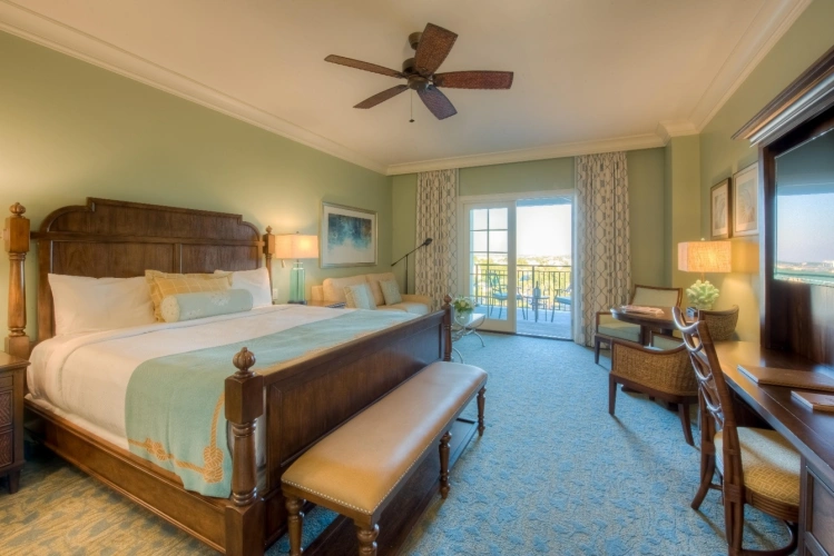 ADA Double room with balcony and with Gulf View