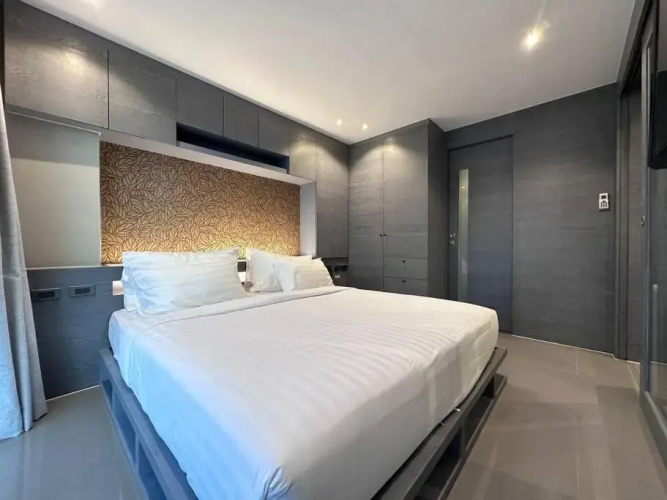 Kamala Beach D76 Exclusive Junior Suite
