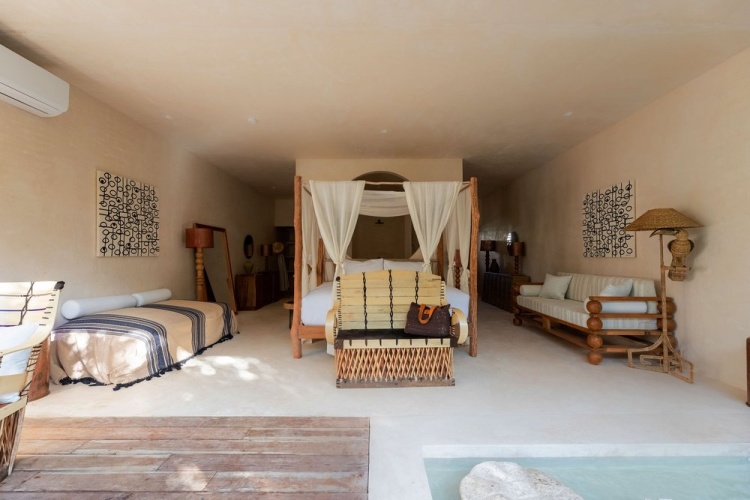 Signature Lower Double Suite