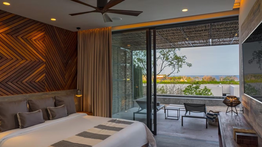 2 Bedrooms Plunge Pool Suite with ocean view
