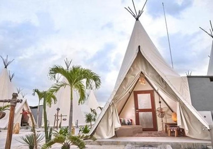 Tent with view