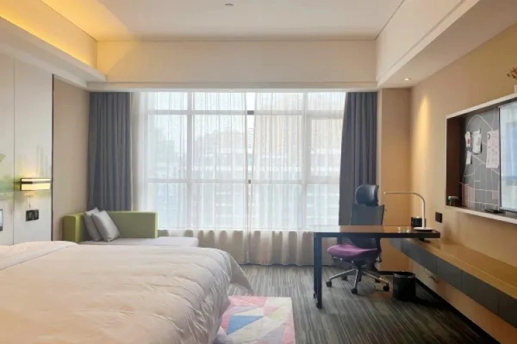 Hollywood Double room