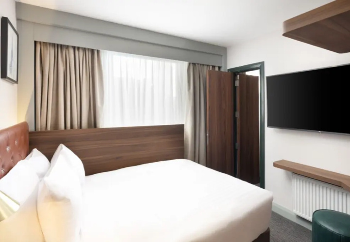 Compact Double room