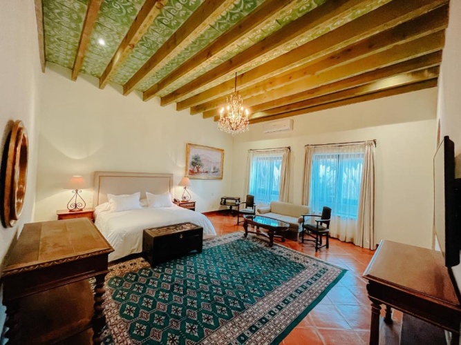 Deluxe Double Suite