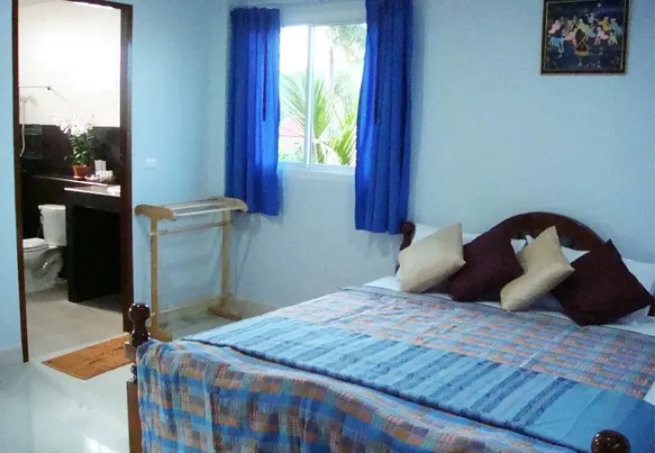 Naiharn Residence