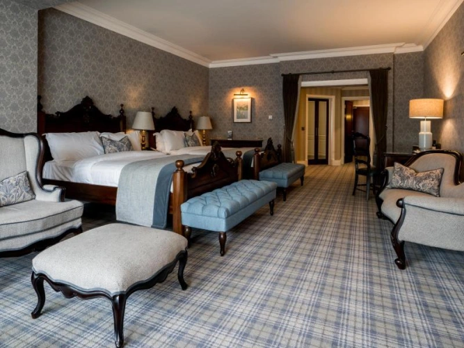 Executive Twin Suite