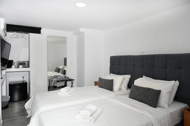 Plunge Pool Double room