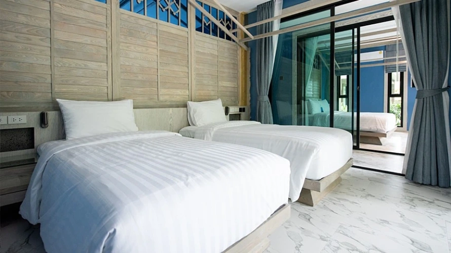Pool Stone Grand Quadruple Suite