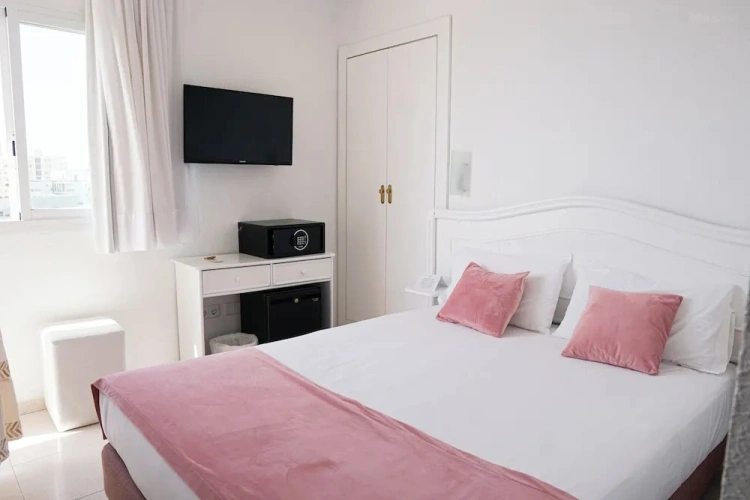 Basic Double room