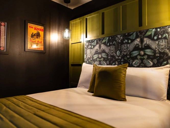 Snug Super Double room