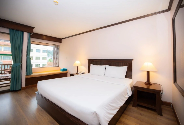 Deluxe Double room with pool view