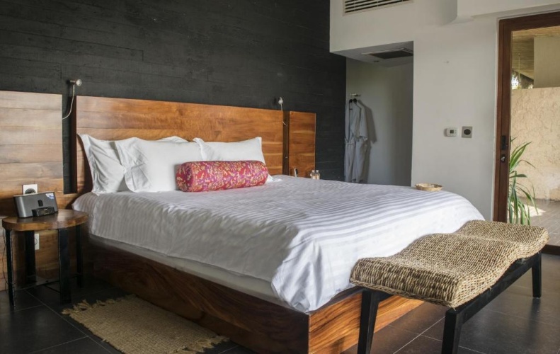 Standard Double room with private garden view