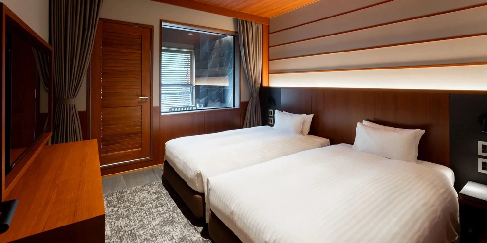 Executive Concept Twin Suite East Wing