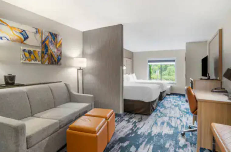 Family Twin Suite