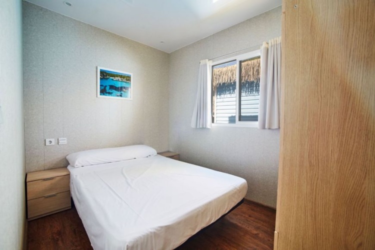 Pinus Double Cabin