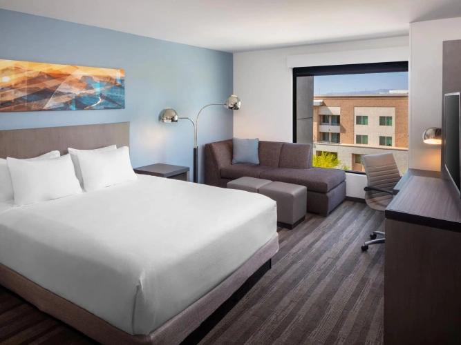 High Floor Double Den room