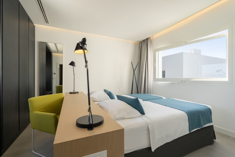 3 Bedrooms Luxury Sextuple Suite with sea view