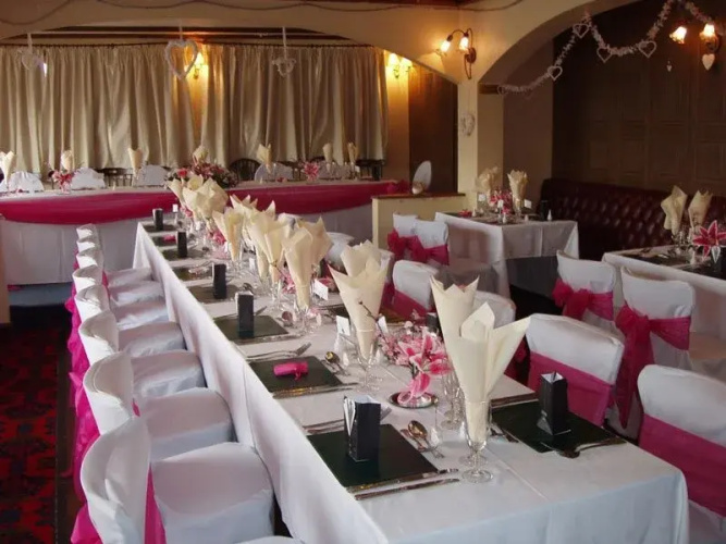 Windsor Local Hotel