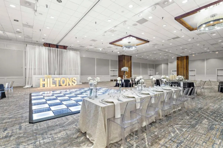 Hilton University Drive photo 19