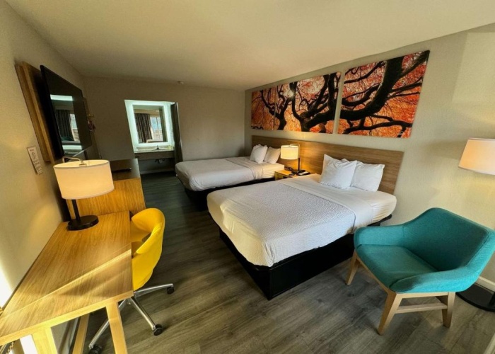Deluxe Quadruple room