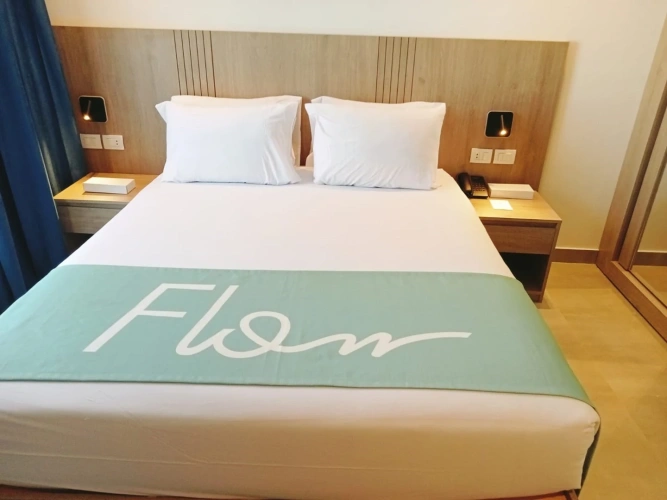 Family Double room with pool view