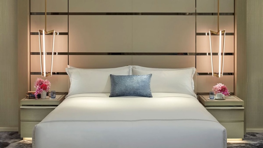 Executive Harbour Bridge Double Suite