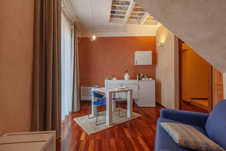 Superior Twin Studio with partial sea view