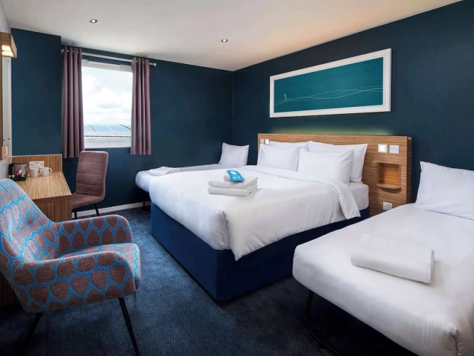 Triple room