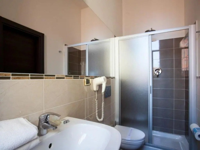 Astor photo 28
