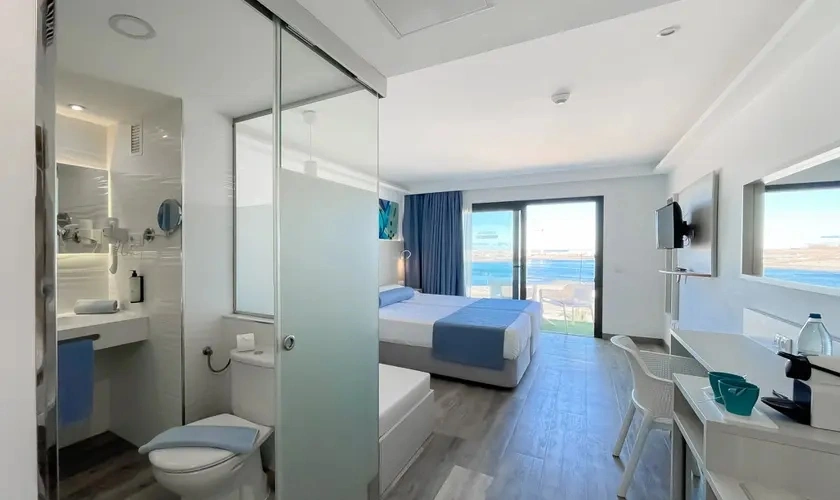 Sky Twin room with partial sea view