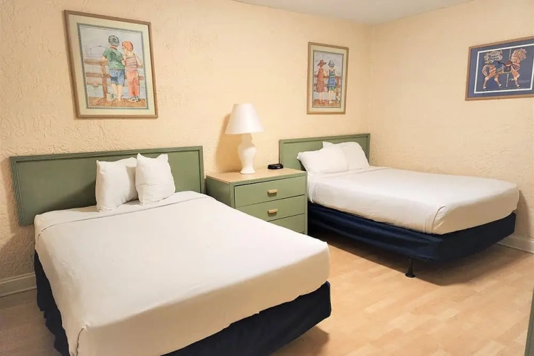 4 Bedrooms Suite oceanfront