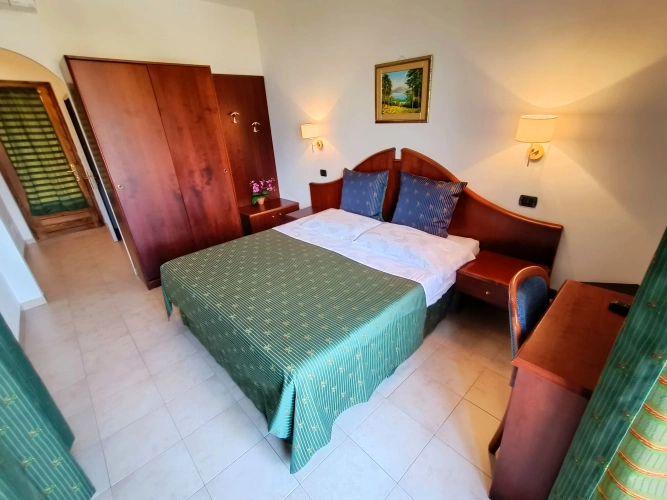 Comfort room with lake view