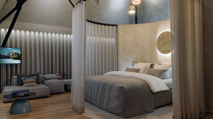 Moonlight Double Suite