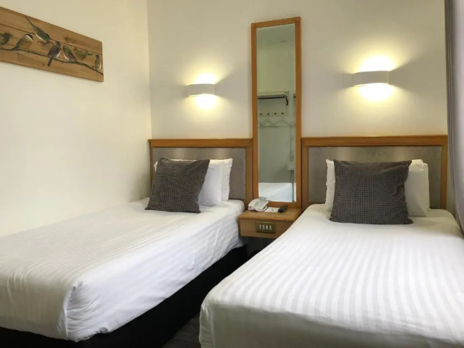 Berjaya Eden Park London Hotel photo 16