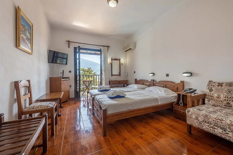 Twin room with pool view